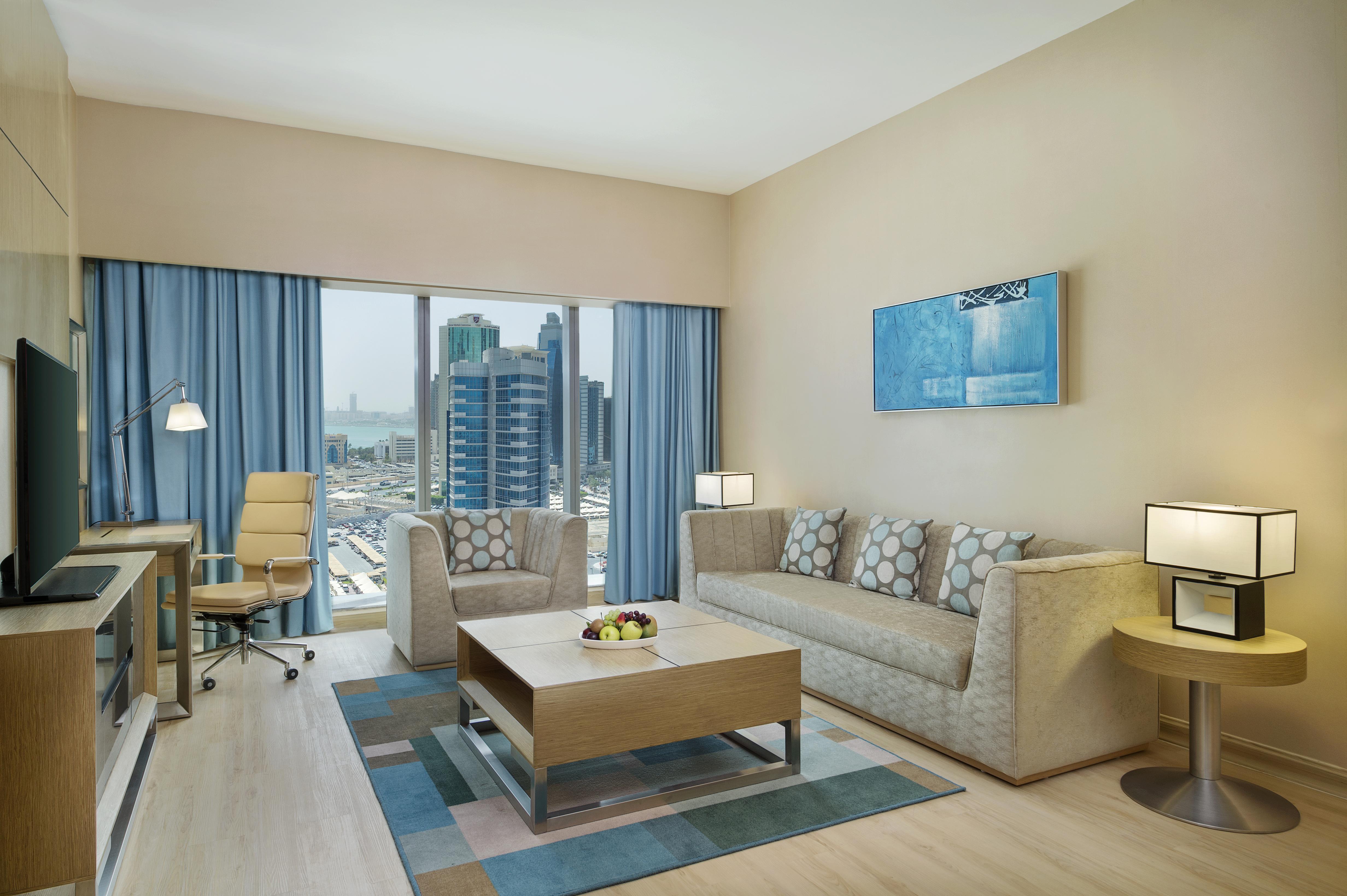 Wyndham Doha West Bay Hotell Eksteriør bilde Living room