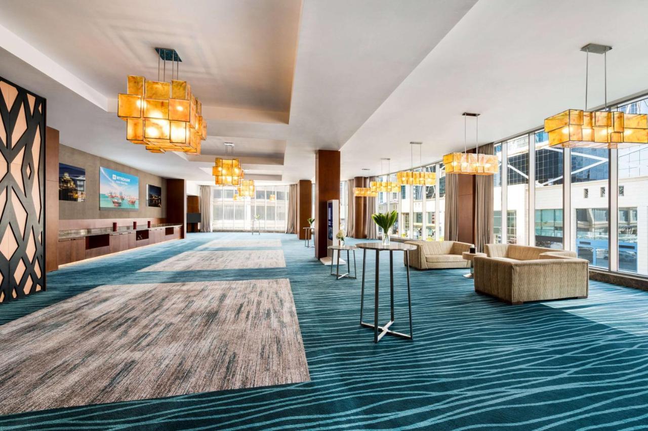 Wyndham Doha West Bay Hotell Eksteriør bilde The Westin Convention Center