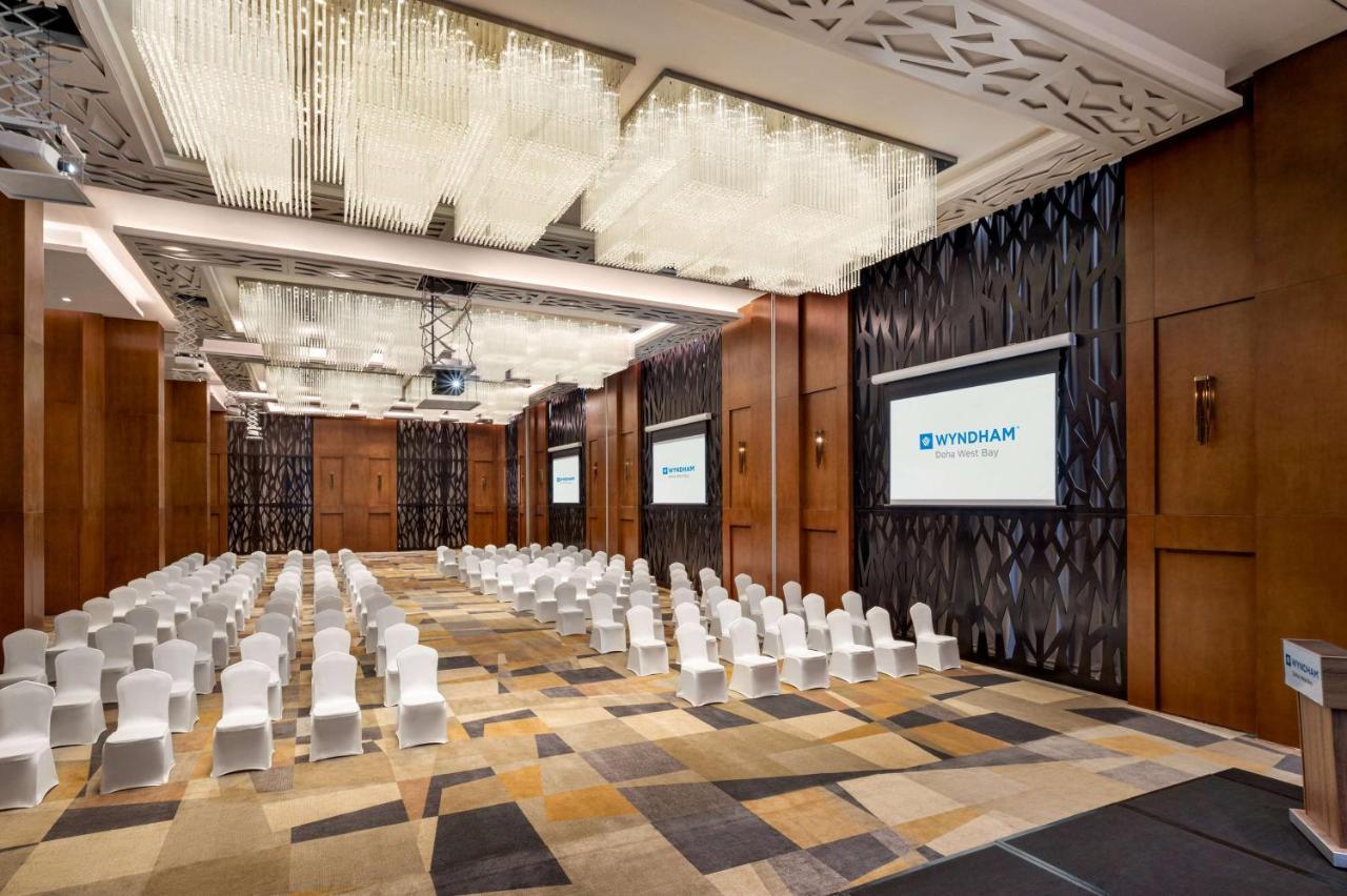 Wyndham Doha West Bay Hotell Eksteriør bilde The ballroom