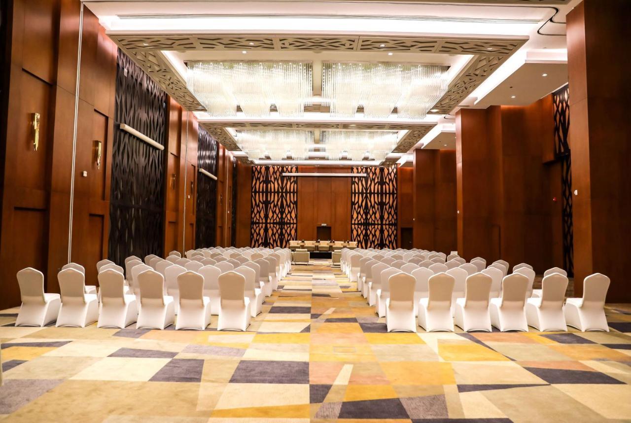 Wyndham Doha West Bay Hotell Eksteriør bilde The Grand Ballroom