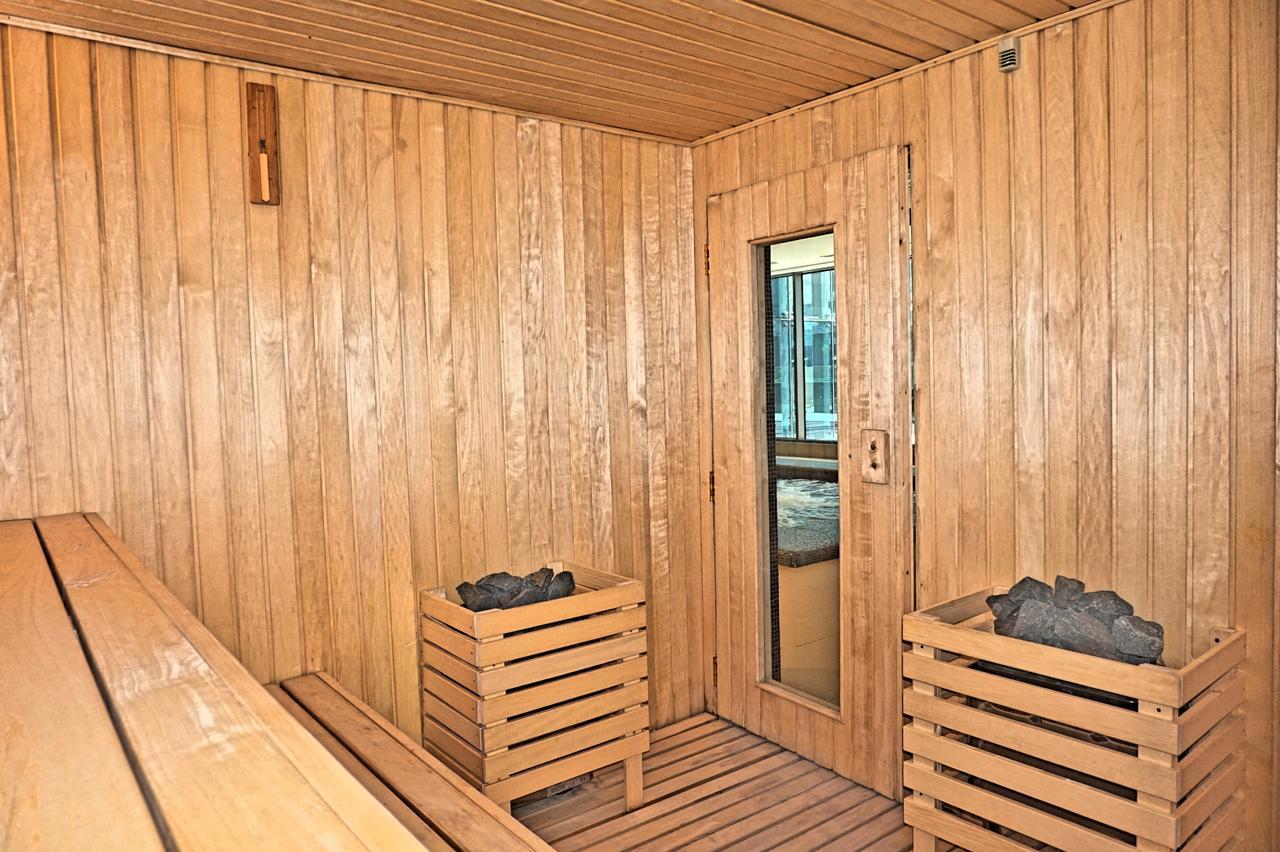 Wyndham Doha West Bay Hotell Eksteriør bilde A modern Finnish sauna